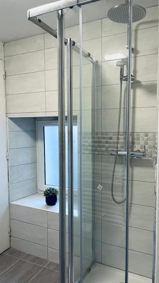 Jolie Appartement 2 Chambres 65M2 Au Centre Ville Fontenay-le-Comte Luaran gambar